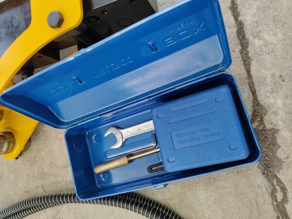 Hydraulic-Break-Hammer-Attachment-for-Mini-Digger-USA8-scaled-1-1.jpg