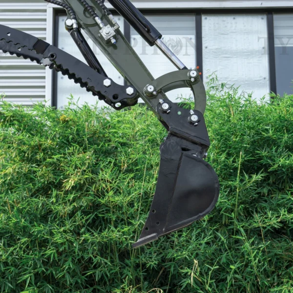Leveling-Bucket-Attachment4-1.webp