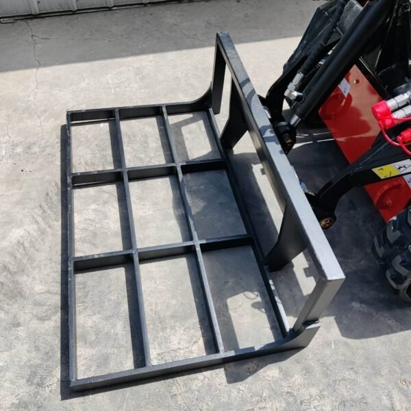 Skid-Steer-Loader-Land-Leveler-Attachment-USA-14-1.jpg