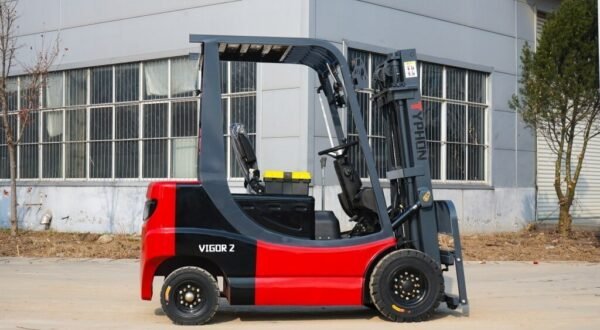 TYPHON-VIGOR-2-Electric-Forklift-2-5-1.jpg