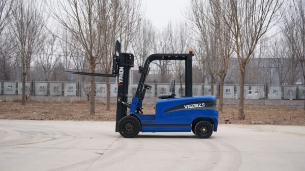 VIGOR-2.5-Blue-Electric-Forklift6-1.jpg